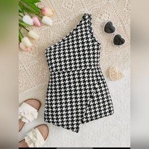 Toddler Girl Houndstooth Print One Shoulder Romper